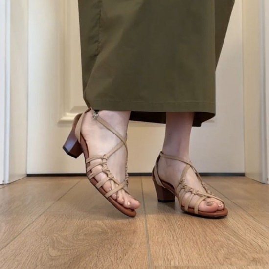 Sheepskin version in stock~ Round head toe-exposed woven Roman sandals for women thick heel height-increasing South France vacation style mid-heel shoes for women Sheepskin version in stock~ Round head toe-exposed woven Roman sandals for women thick heel height-increasing South France vacation style mid-heel shoes for women