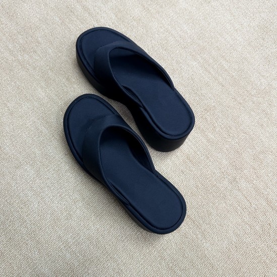 Cross-border foreign trade spicy girl flip-flops platform thick sole wedge strappy toe sandals silk texture women's outdoor sandals versatile
