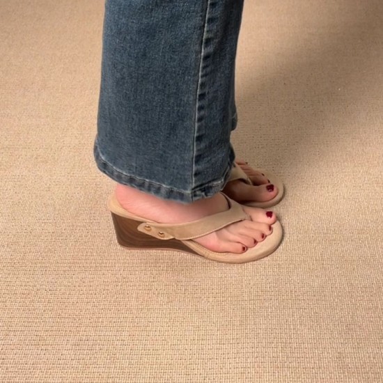 Cross-border foreign trade 2025 summer round head wedge strappy women's sandals casual and fashionable high heels flip-flops Cross-border foreign trade 2025 summer round head wedge strappy women's sandals casual and fashionable high heels flip-flops